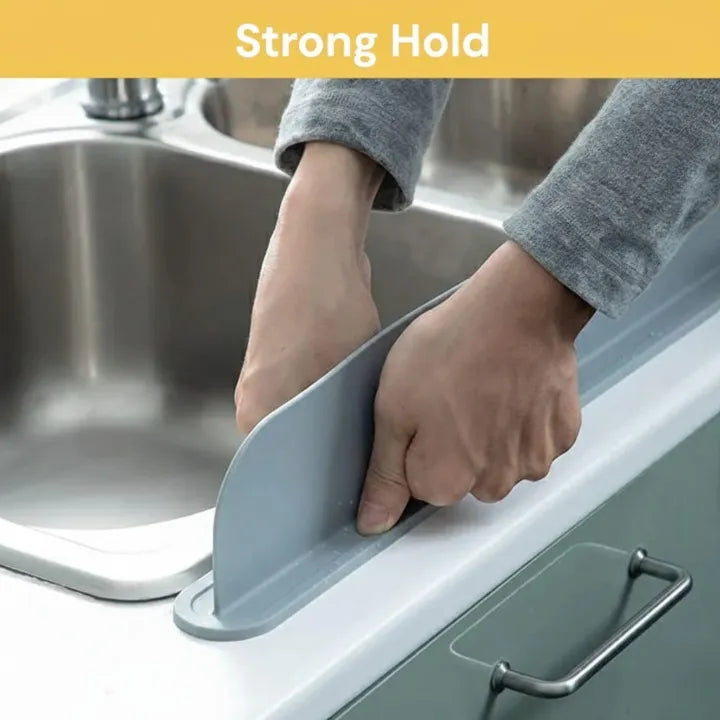 Silicone Sink Water Splash Guard With Double Suction for Kitchen & Bathroom Faucets