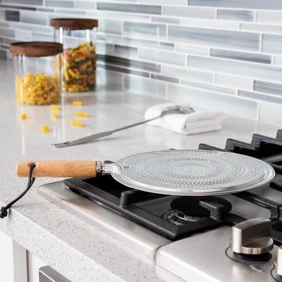 Simmer Ring With Wooden Handle